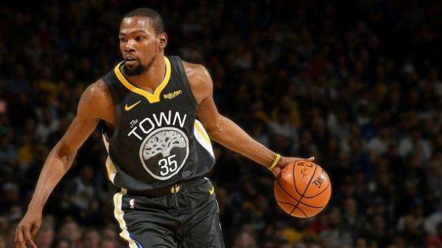 到聚光灯下 到聚光灯下